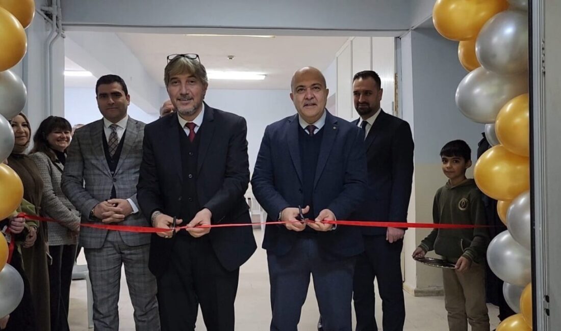 Kütahya 80. Yıl Özel İdare İlkokulu’nda “Geleceğin Okulunu Tasarlıyorum” temalı