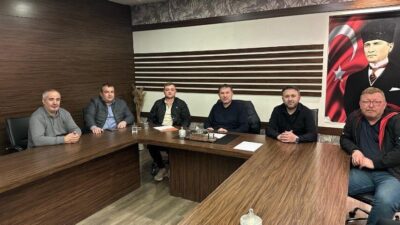 Kütahya’nın Tavşanlı ilçesinde, AK Parti İlçe Başkanlığında, gençler için önemli