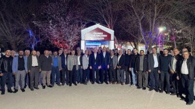 Kütahya’nın Gediz ilçesinde AK Parti Kütahya Milletvekili Adil Biçer, beraberindeki