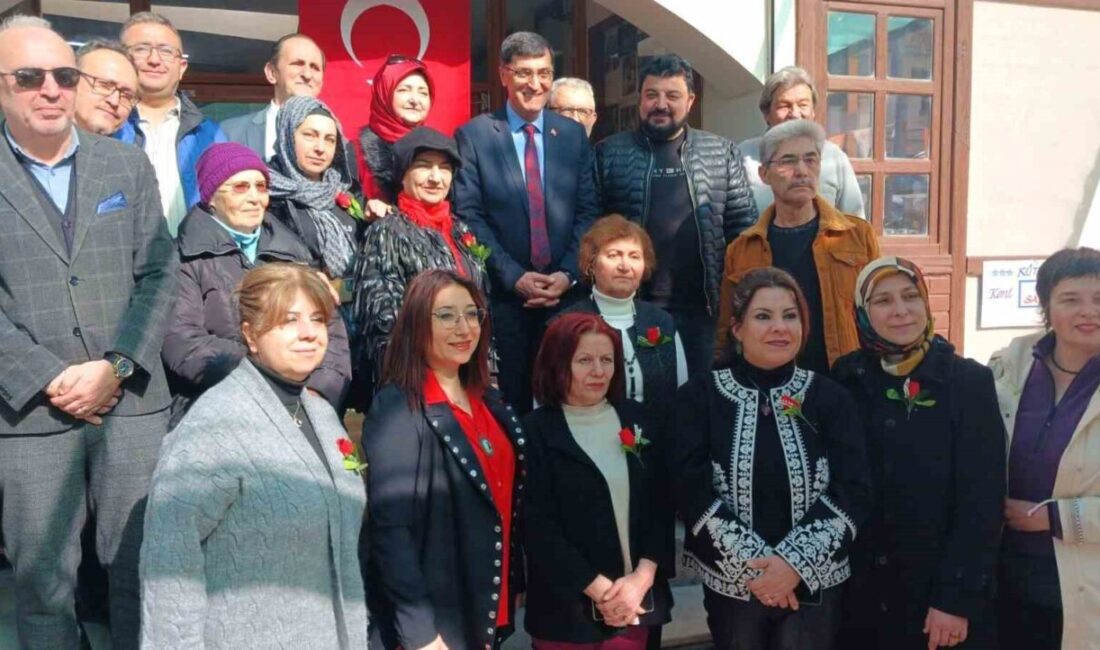 Kütahya Belediye Başkanı Eyüp Kahveci, Dünya Kadınlar Günü dolayısıyla Kent
