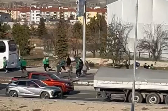 30 taraftar hakkında soruşturma başlatıldı Oğuzhan KILIÇ/KÜTAHYA, – KÜTAHYA’DA Bursasporlu