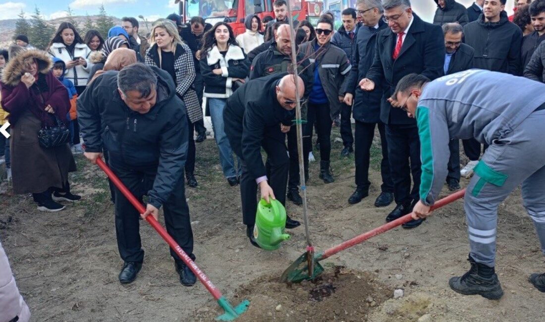 Kütahya Dumlupınar Üniversitesi (DPÜ) Tavşanlı Kampüsü’nde Dünya Ormancılık Günü ve