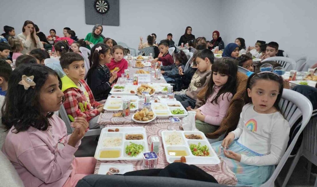 Kütahya’da Geleneksel Çocuk İftarı ve Şenlikleri büyük bir coşkuyla gerçekleştirildi.