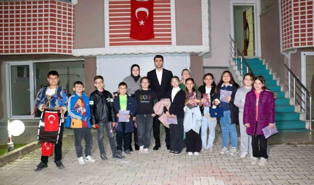 Kütahya’nın Hisarcık ilçesi Şehitler Ortaokulu Kütahya’nın “Küpecik” geleneğini ilçede de