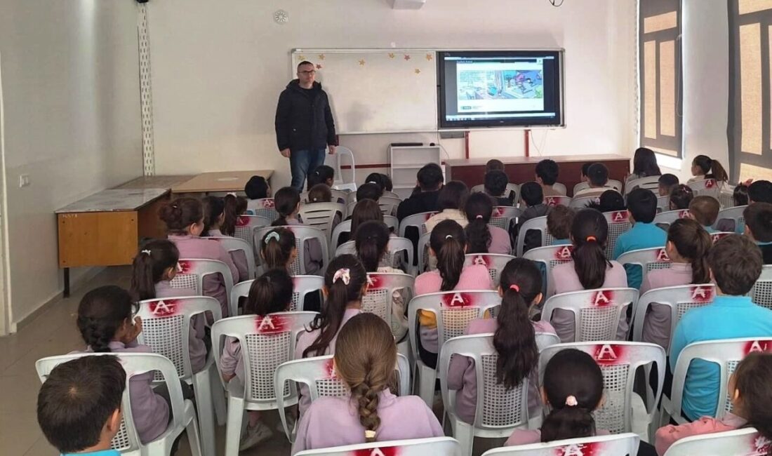 Kütahya’nın Hisarcık ilçesi Atatürk İlkokulunda 3 ve 4.’ncü sınıf öğrencilerine