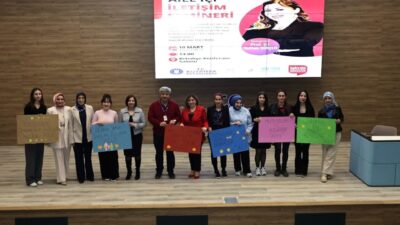 Kütahya Belediyesi tarafından “Aile İçi İletişim” konulu seminer düzenlendi. Kütahya