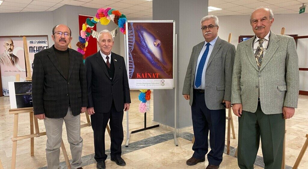 Kütahya Dumlupınar Üniversitesi (DPÜ) Eğitim Fakültesi Mehmet Akif Ersoy Amfisi’nde