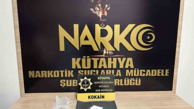 Kütahya’da uygulama noktasında aracında uyuşturucu ele geçirilen ve üzerinde başkasına