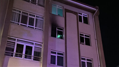 Oğuzhan KILIÇ/ KÜTAHYA, – KÜTAHYA’da bir apartman dairesinde çıkan yangın