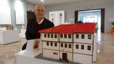 Kütahyalı sanatçı İbrahim Güneş, koronavirüs pandemisi döneminde başladığı maket sanatını
