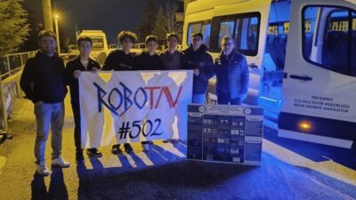 Kütahya’nın Tavşanlı ilçesinde, 15 Temmuz Şehitler Fen Lisesi Robot Takımı,