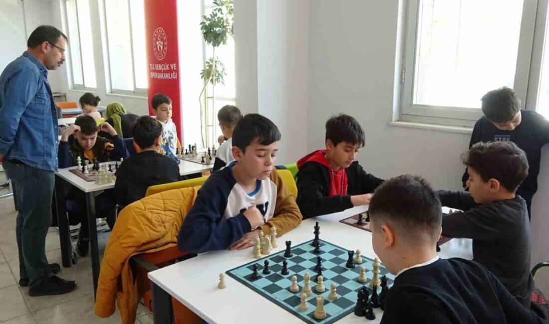 Kütahya’nın Tavşanlı ilçesinde satranç turnuvasına hazırlanılıyor. Tavşanlı satranç temsilcisi Doğan