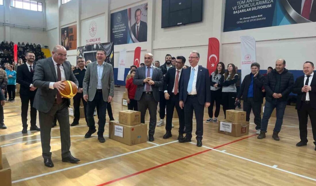 Kütahya Gençlik ve Spor İl Müdürlüğü’nce Tavşanlı’da düzenlenen törenle dört