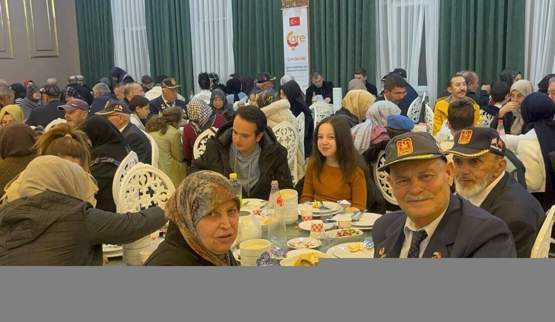 Kütahya’nın Tavşanlı ilçesinde şehit yakınları ve gaziler aileleri ile düzenlenen