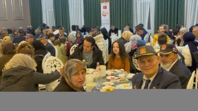 Kütahya’nın Tavşanlı ilçesinde şehit yakınları ve gaziler aileleri ile düzenlenen