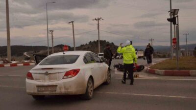 Kütahya’ nın Tavşanlı ilçesinde otomobil ile motosiklet çarpışması sonucu meydana