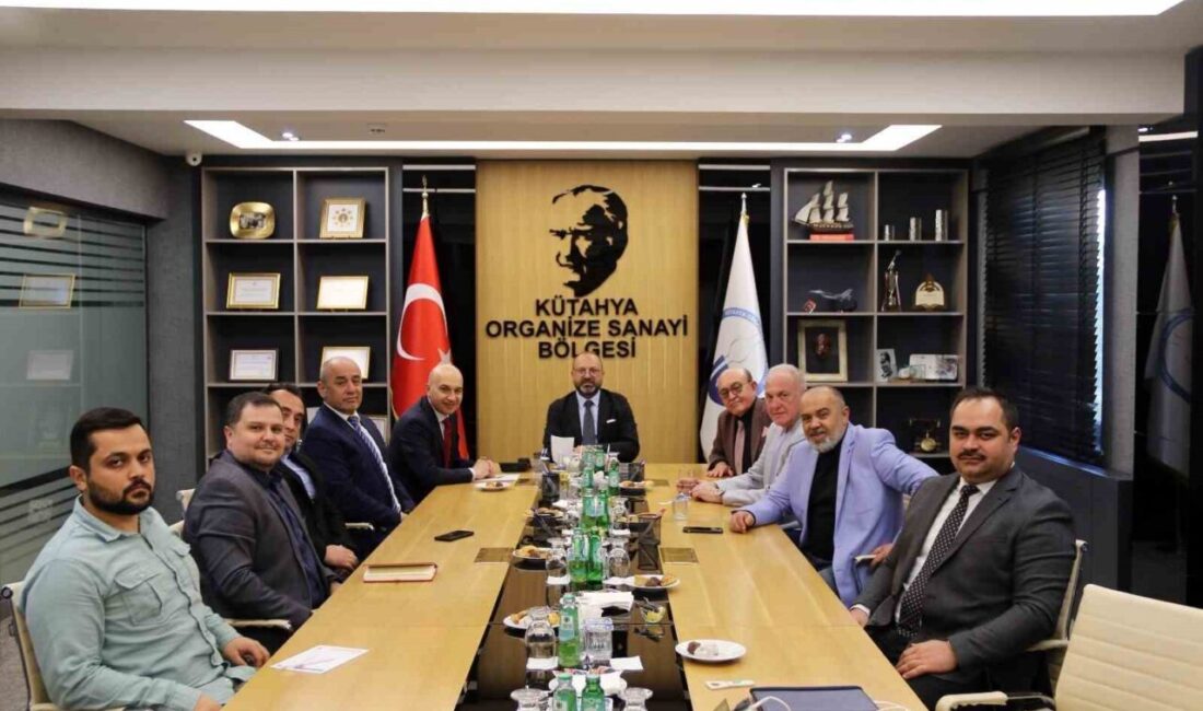 Torosgaz Yönetim Kurulu Başkanı Osman Erdemci ve beraberindeki heyet, Kütahya