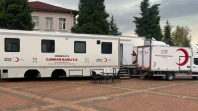 Kütahya’nın Tavşanlı ilçesinde, Türk Kızılay’ı kan bağışı mobil tırı bugün