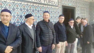 Kütahya’nın Hisarcık ilçesinde, şirket organizasyonunda umreye gidecek olan 20 kişilik