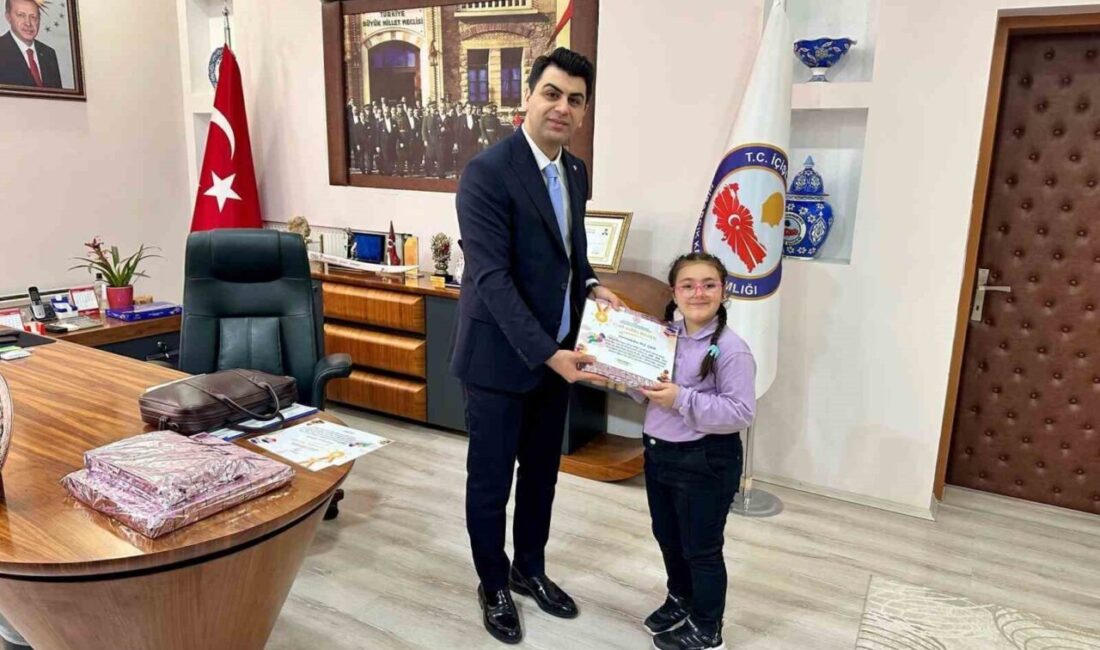 Kütahya’nın Hisarcık ilçesinde “Kütüphane Haftası” kitap okuma etkinlikleri çerçevesinde kütüphaneden