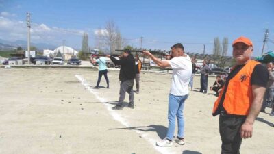 Kütahya’nın Hisarcık ilçesinde Merkez Avcılık ve Atıcılık İhtisas Kulübünün düzenlediği