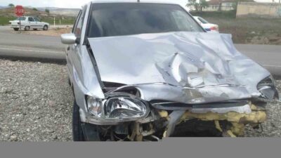 Kütahya’nın Hisarcık ilçesinde iki otomobilin çarpışması sonucu meydana gelen trafik