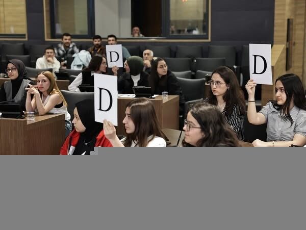 Kütahya Belediyesi tarafından, Kütüphanecilik Haftası etkinlikleri kapsamında geleneksel hale getirilen