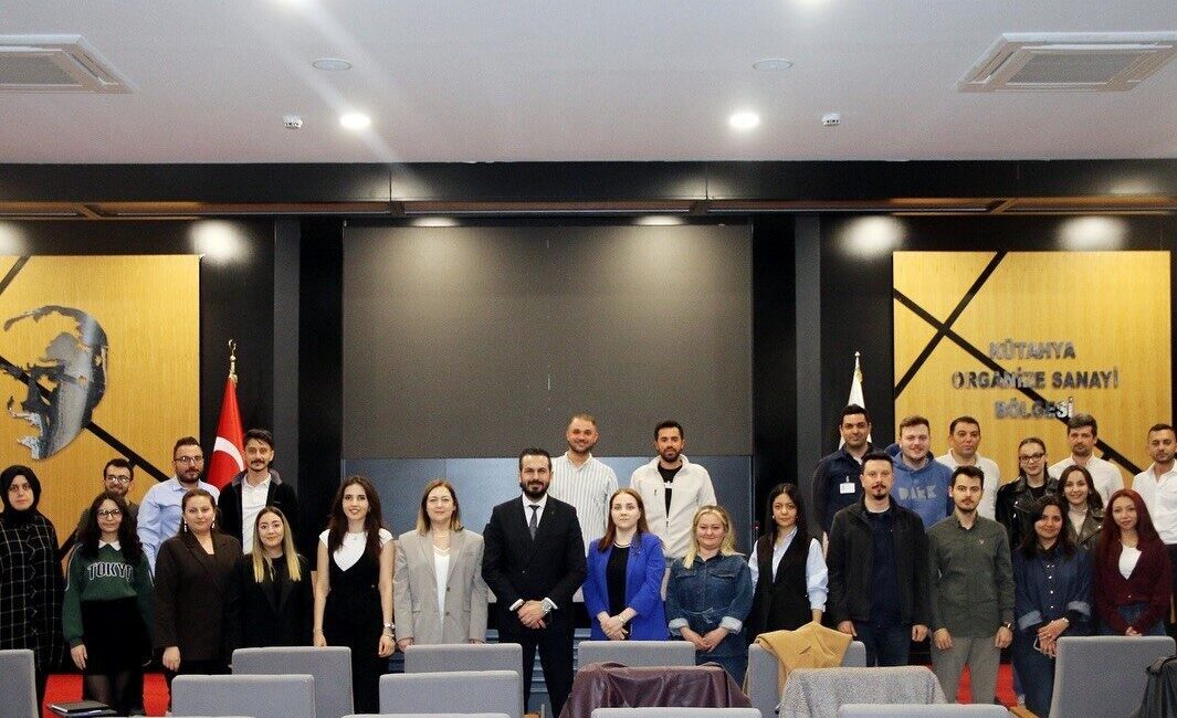 Kütahya Organize Sanayi Bölgesi bünyesinde faaliyet gösteren OSB Akademi, iş