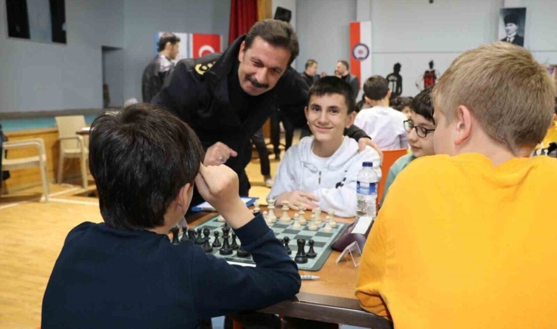 Türk Polis Teşkilatı’nın 180. kuruluş yıl dönümü dolayısıyla düzenlenen Polis