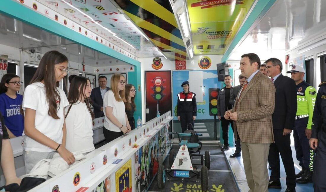 Kütahya Valisi Musa Işın, İçişleri Bakanlığı ile Milli Eğitim Bakanlığı