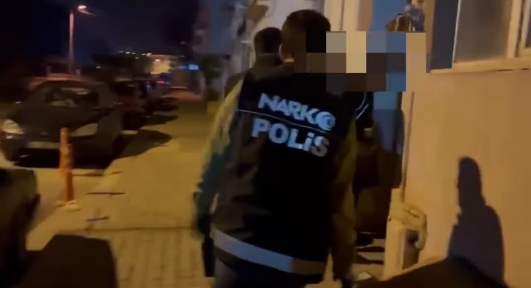 Kütahya İl Emniyet Müdürlüğü Narkotik Suçlarla Mücadele Şube Müdürlüğü ekipleri,