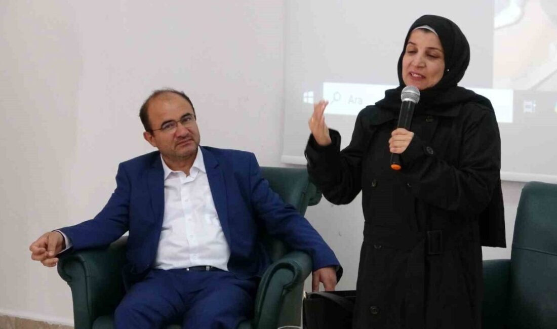 Kütahya Dumlupınar Üniversitesi “Gazze’de bir mutluluk hikayesi” başlıklı konferansa ev