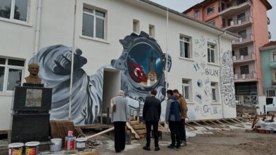 Kütahya’nın Simav İlçe Kaymakamı Bünyamin Karaloğlu bakım ve onarım çalışmalarının