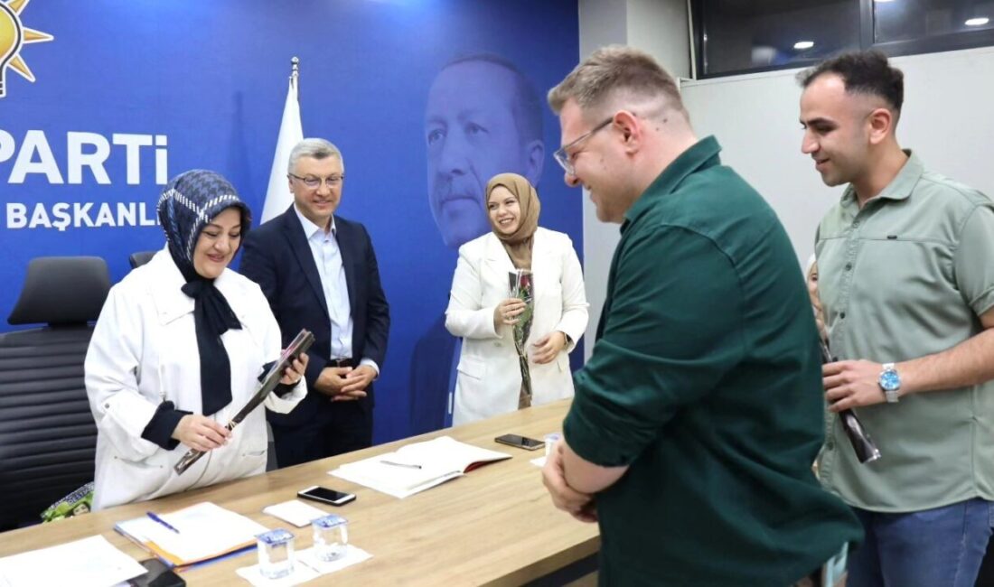 AK Parti Kütahya İl Gençlik Kolları, Anneler Günü dolayısıyla İl