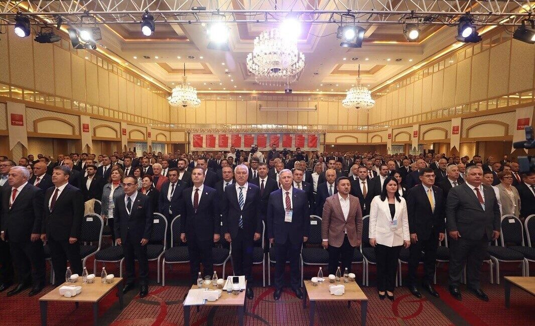 Kütahya Belediye Başkanı Eyüp Kahveci, Ankara’da düzenlenen Türkiye Belediyeler Birliği