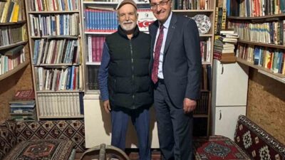 Kütahya Belediye Başkanı Eyüp Kahveci, şehrin kültürel ve fikri hayatına