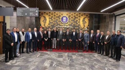 Kütahya Belediye Başkanı Eyüp Kahveci, Türkiye’nin farklı şehirlerinden gelen özel