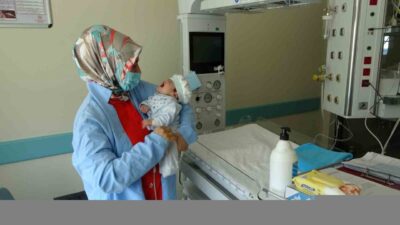 Kütahya Şehir Hastanesi’nde, tıp literatürüne geçecek bir başarıya imza atıldı.