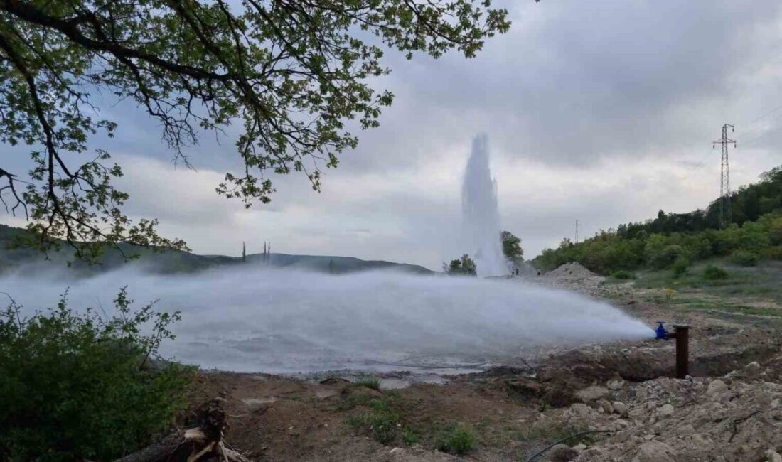 Kütahya’nın Domaniç ilçesine bağlı Çamlıca köyünde, Çamlıca Barajı çalışmalarında sulama