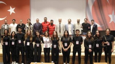 Kütahya Dumlupınar Üniversitesinde (DPÜ) kök hücre ve kan bağışı konferansı