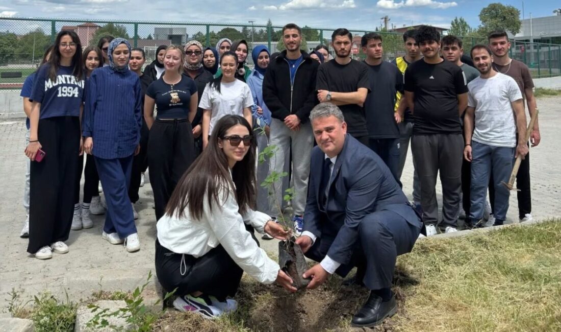 Kütahya’nın Gediz ilçesinde, 19 Mayıs Gençlik Haftası etkinlikleri coşkuyla devam