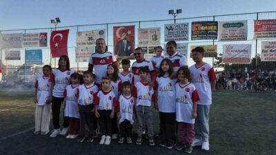 Kütahya’nın Gediz ilçesinde bu yıl 20.’si düzenlenen geleneksel halı saha
