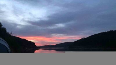 Kütahya’nın Gediz ilçesine bağlı Yağmurlar köyünde, bin 180 metre rakımda