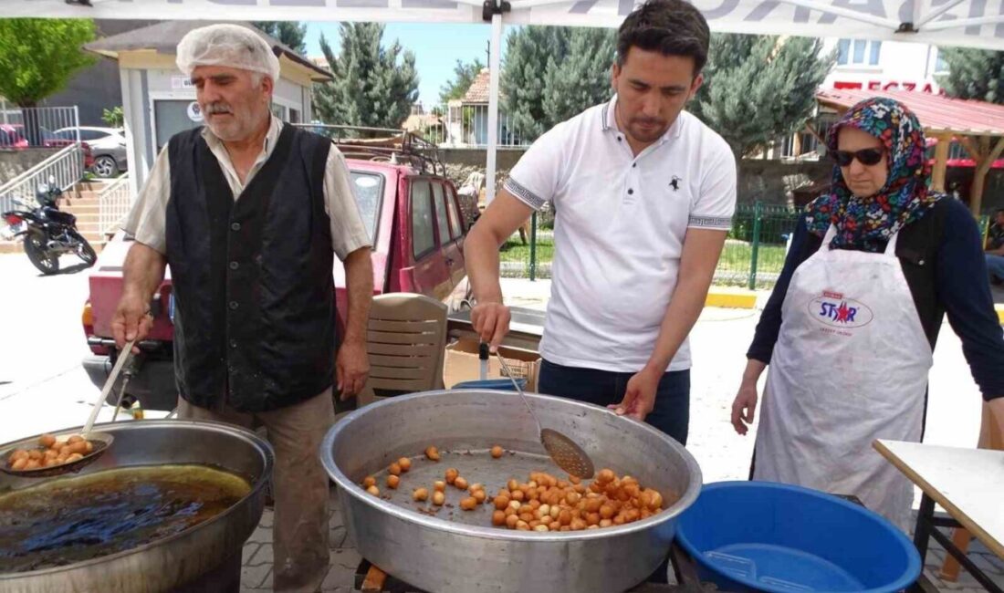 Kütahya’nın Hisarcık İlçe Devlet Hastanesi personelinin katkılarıyla 8. geleneksel lokma