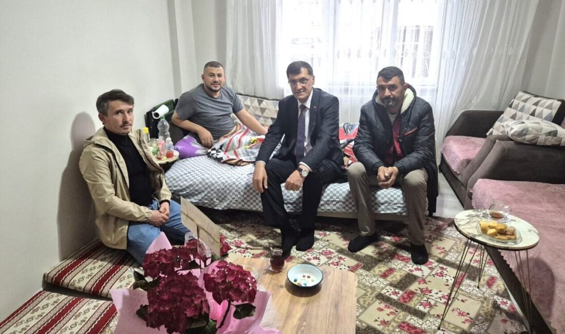 Kütahya Belediye Başkanı Eyüp Kahveci, Park ve Bahçeler Müdürlüğü personeli