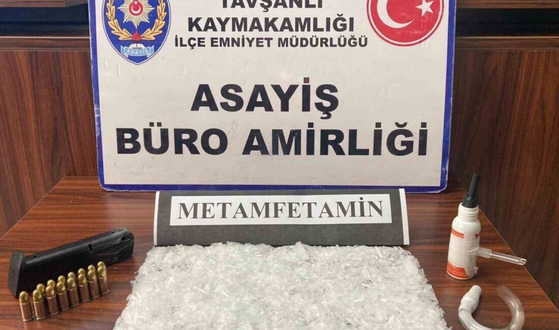 Tavşanlı ilçesi güzergahını kullanarak İstanbul’dan Uşak’a uyuşturucu madde sevkiyatı yapacakları