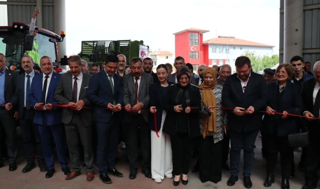 Kütahya Tarım, Hayvancılık, Seracılık ve Süt Endüstrisi Fuarı (KÜTAF) törenle