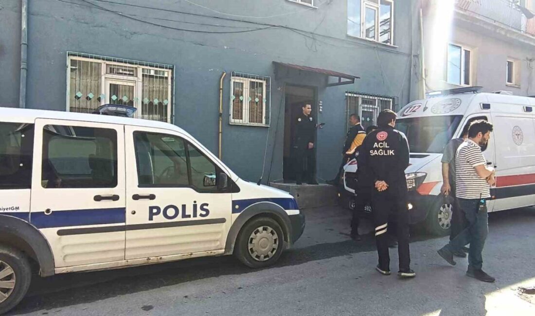 Kütahya’da 32 yaşındaki muhasebeci Gökhan Demir evinde bilgisayar başında ölü