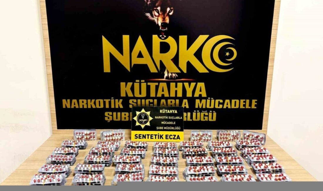 Kütahya’da uyuşturucu madde bulunan kargo paketinin sahibi tutuklandı. İl Emniyet