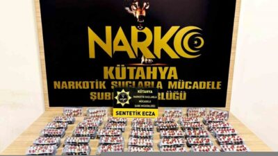 Kütahya’da uyuşturucu madde bulunan kargo paketinin sahibi tutuklandı. İl Emniyet